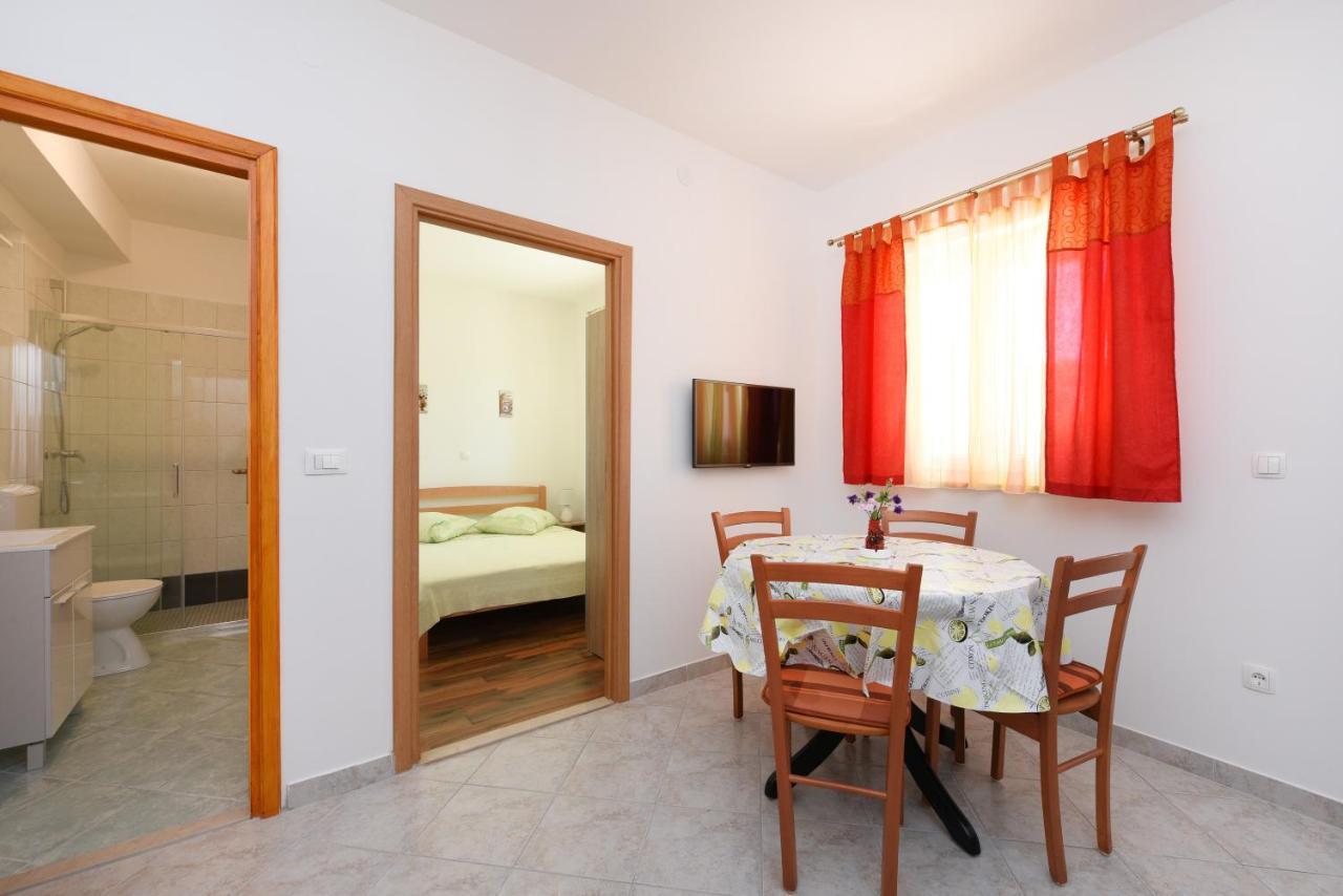 Apartments Sime Petrčane Zewnętrze zdjęcie