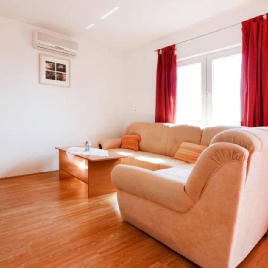 Apartments Sime Petrčane Zewnętrze zdjęcie